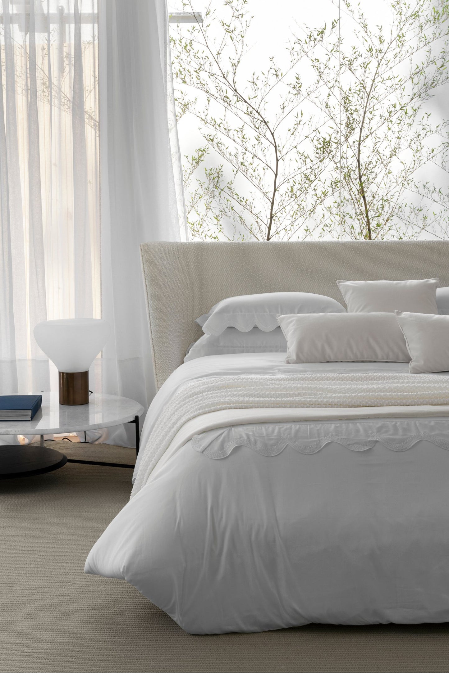 MUSA Queen Bed in White fabric