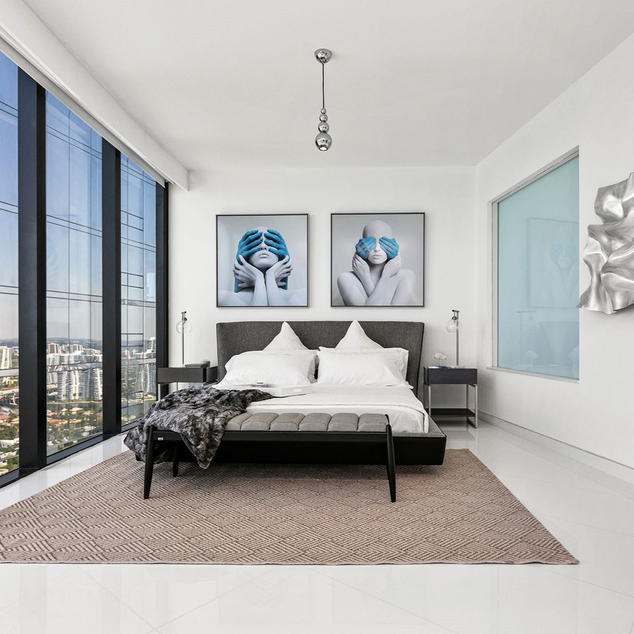 Uultis Contemporary Furniture