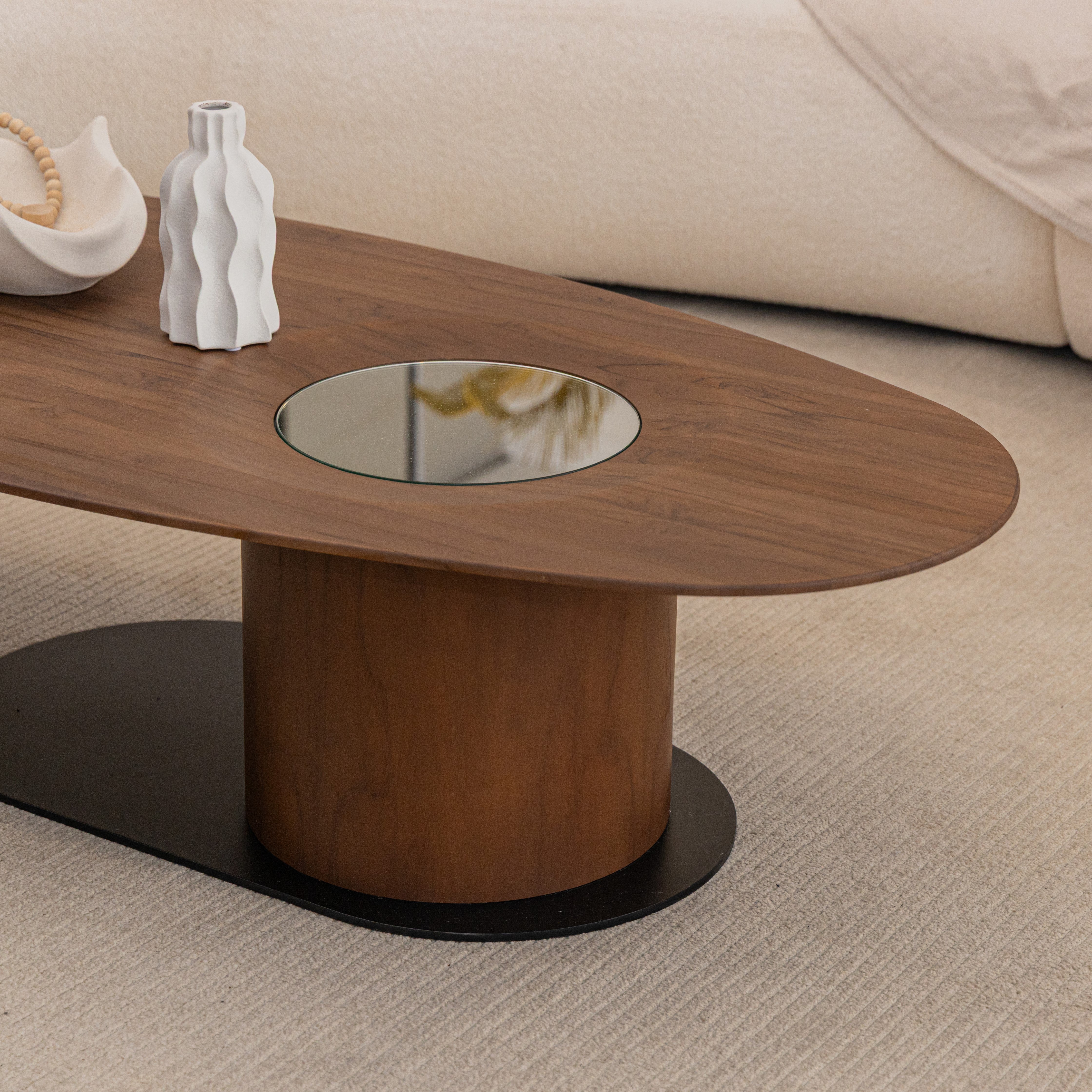 Uultis Contemporary Furniture