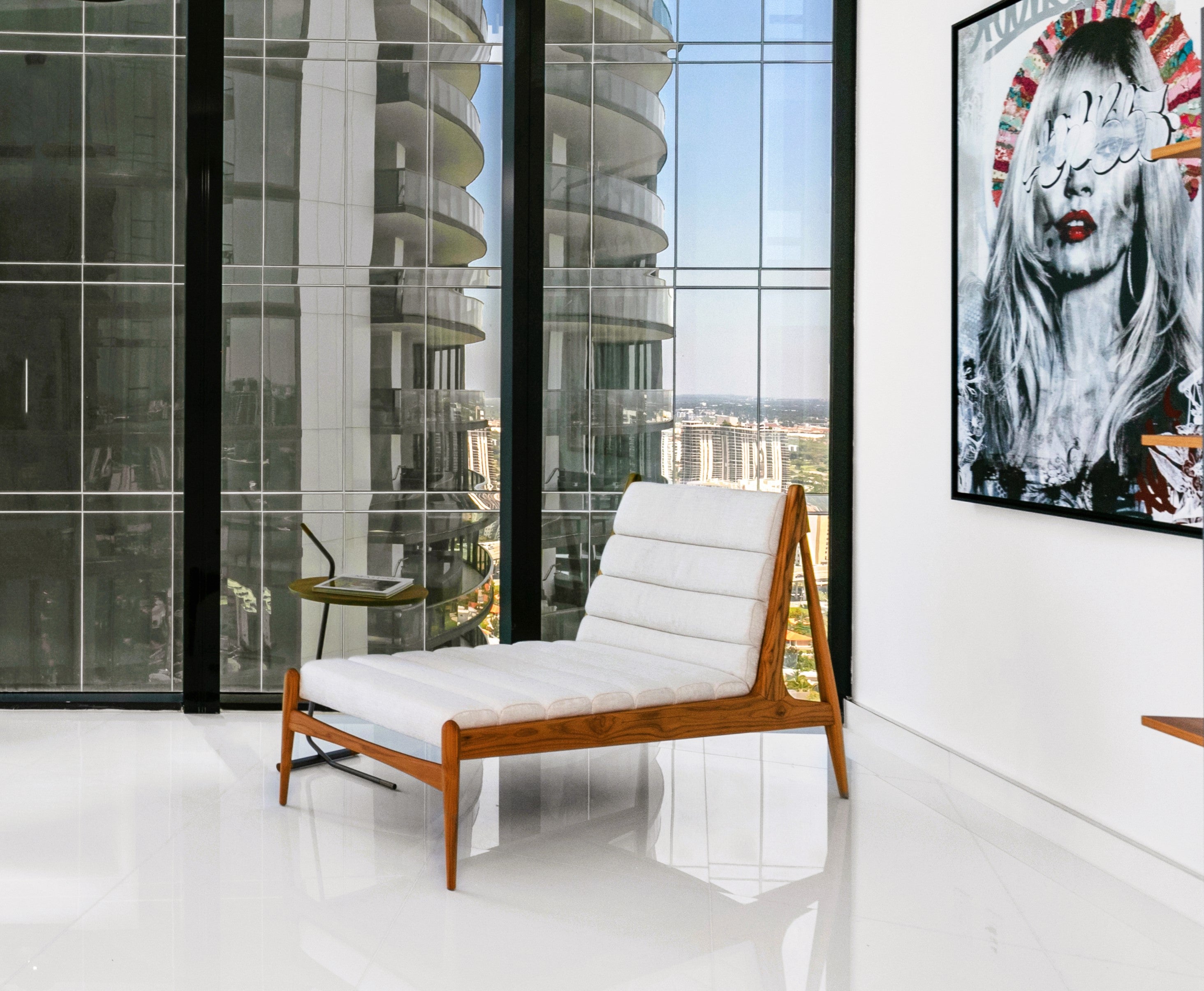 Uultis Contemporary Furniture