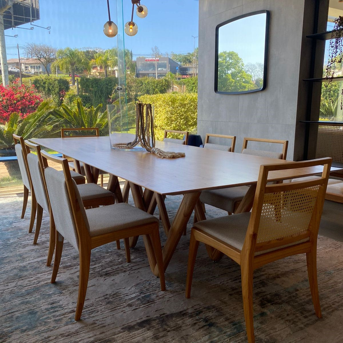 Uultis Contemporary Furniture