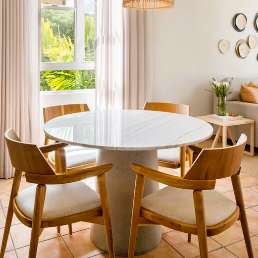 Uultis Contemporary Furniture