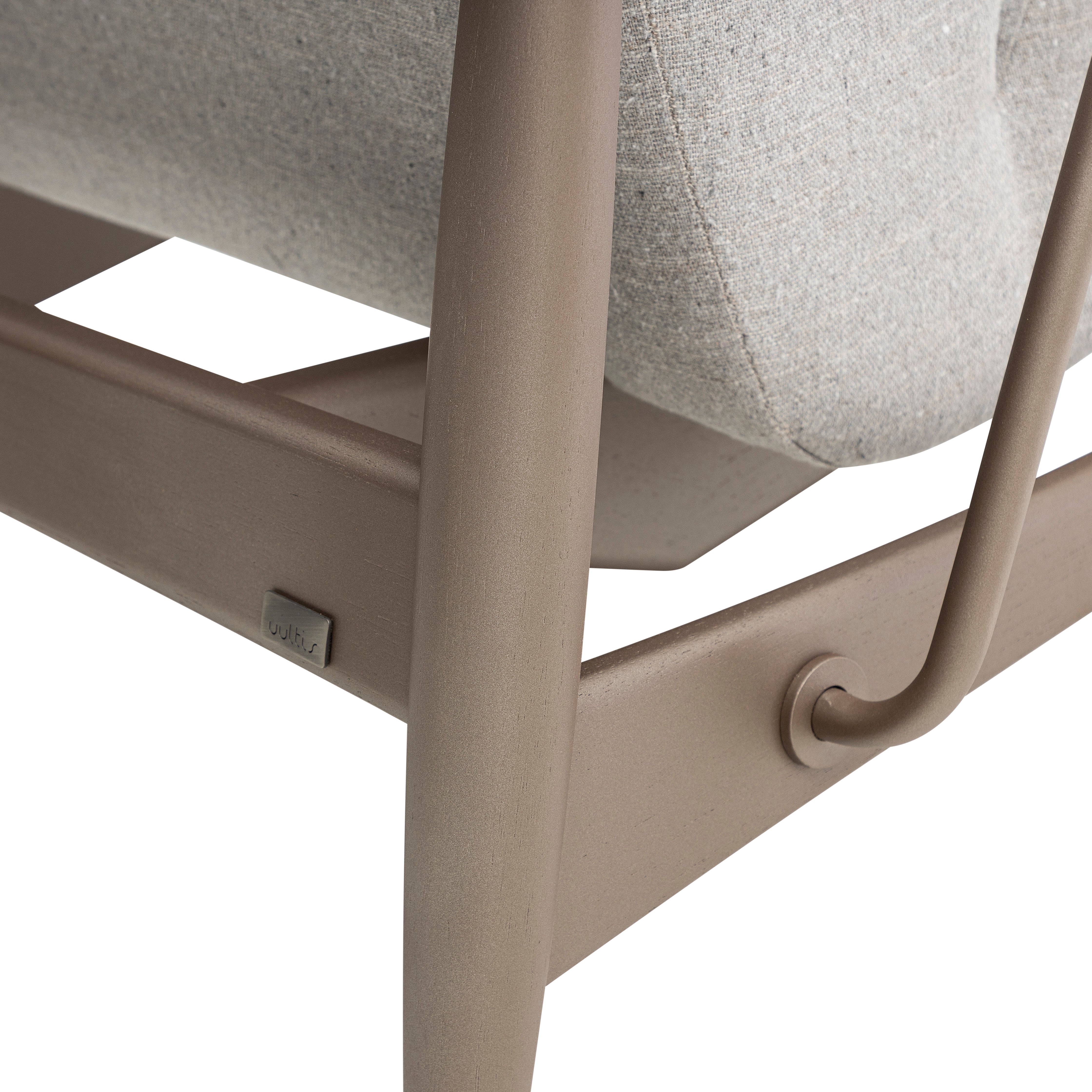 WIN - MH3775 - ARMCHAIR (33 x 32 x 30)