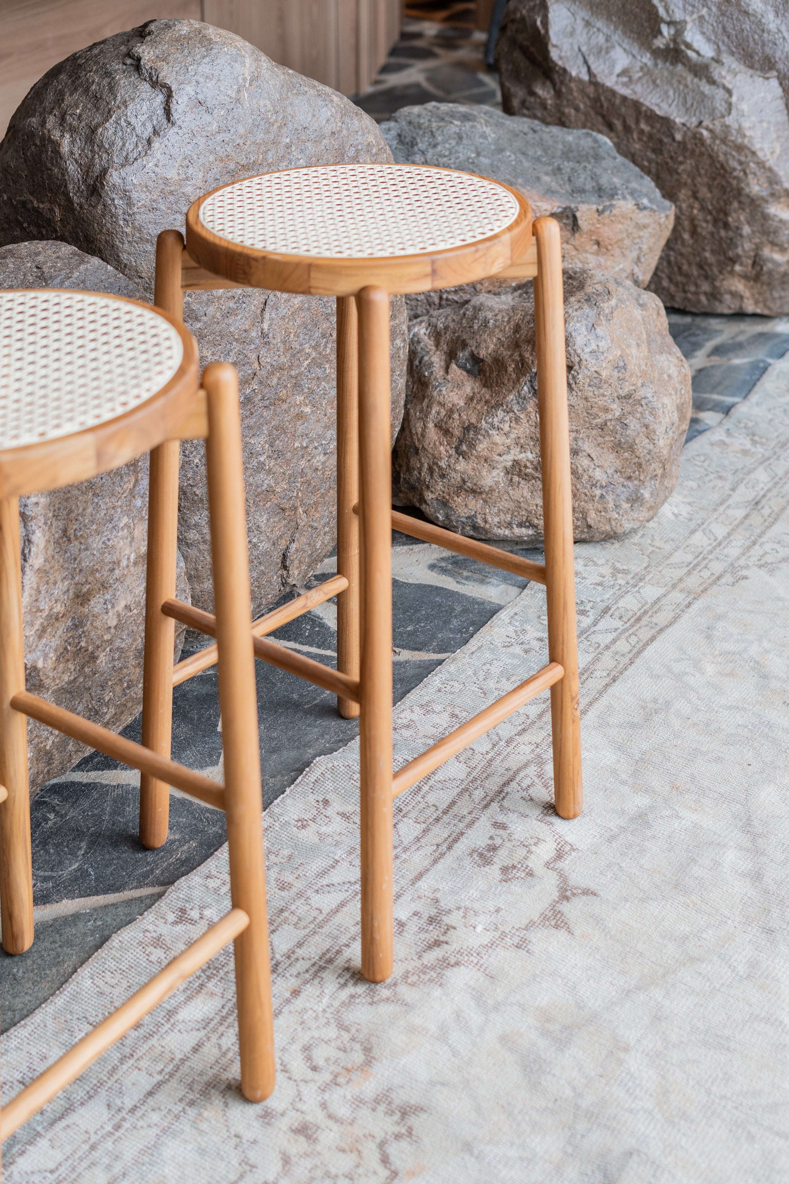 MARU - MH9428 - COUNTER STOOL (20 x 20 x 25)