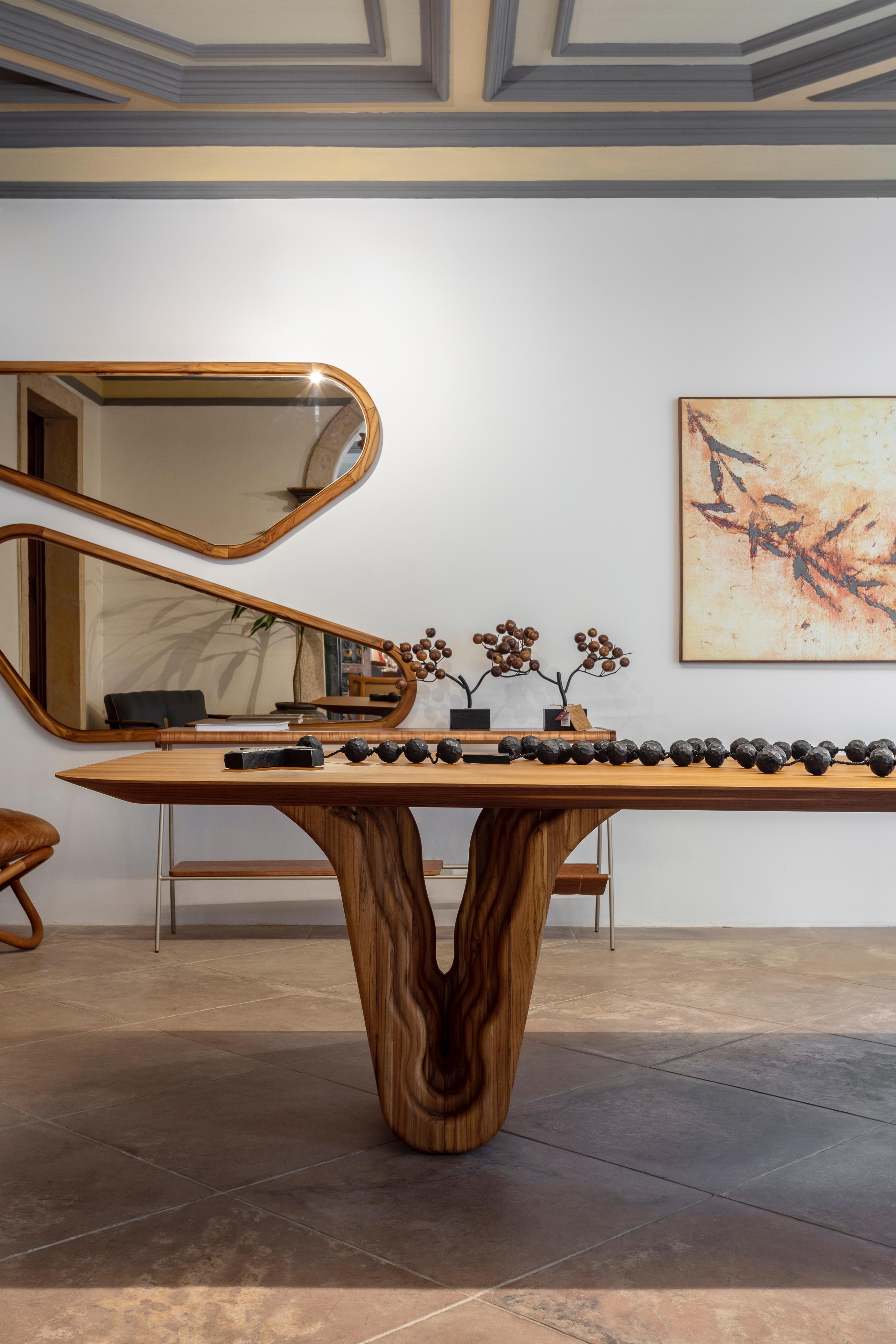 DOLOMITAS Dining Table in 118"
