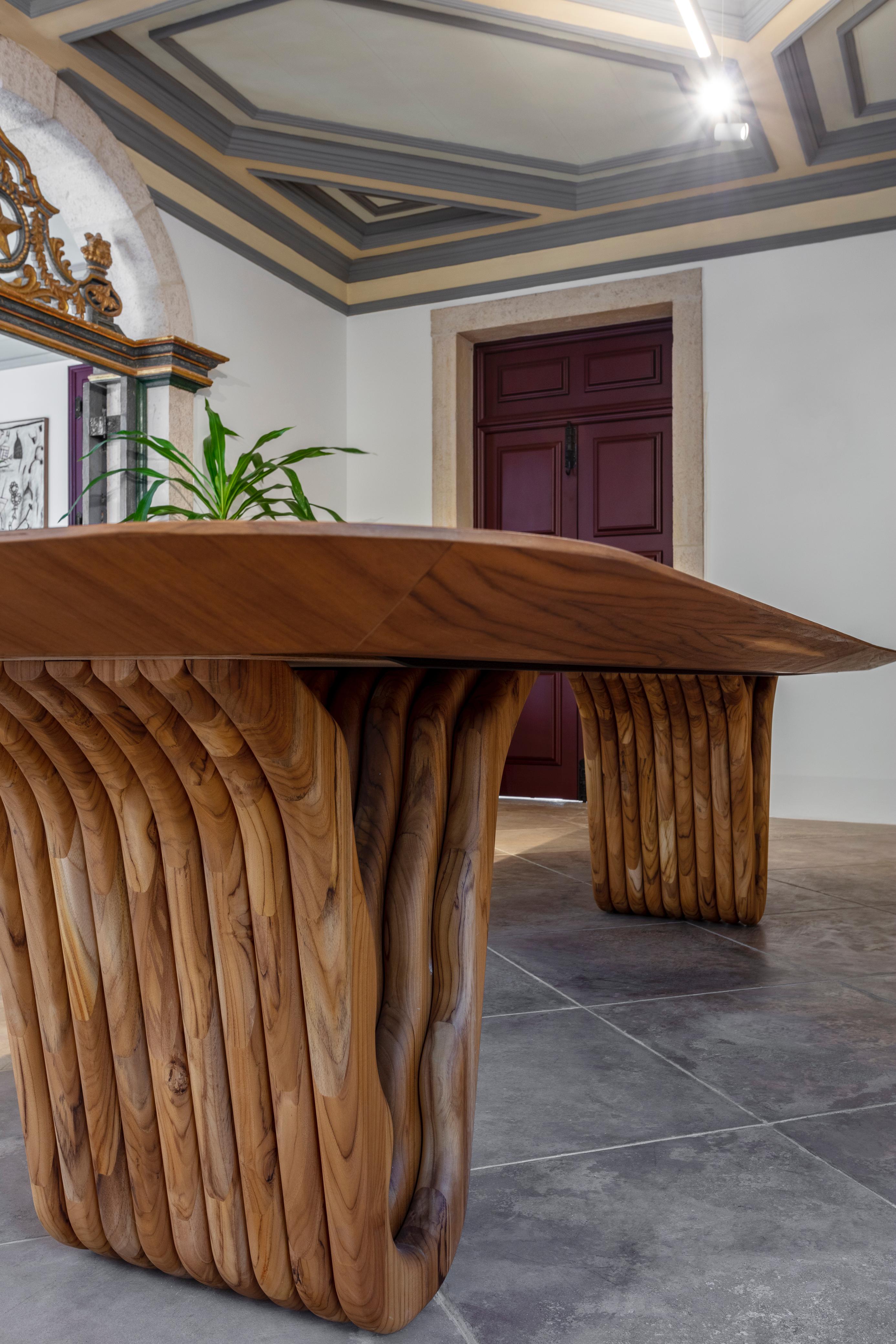 DOLOMITAS Dining Table in 125"