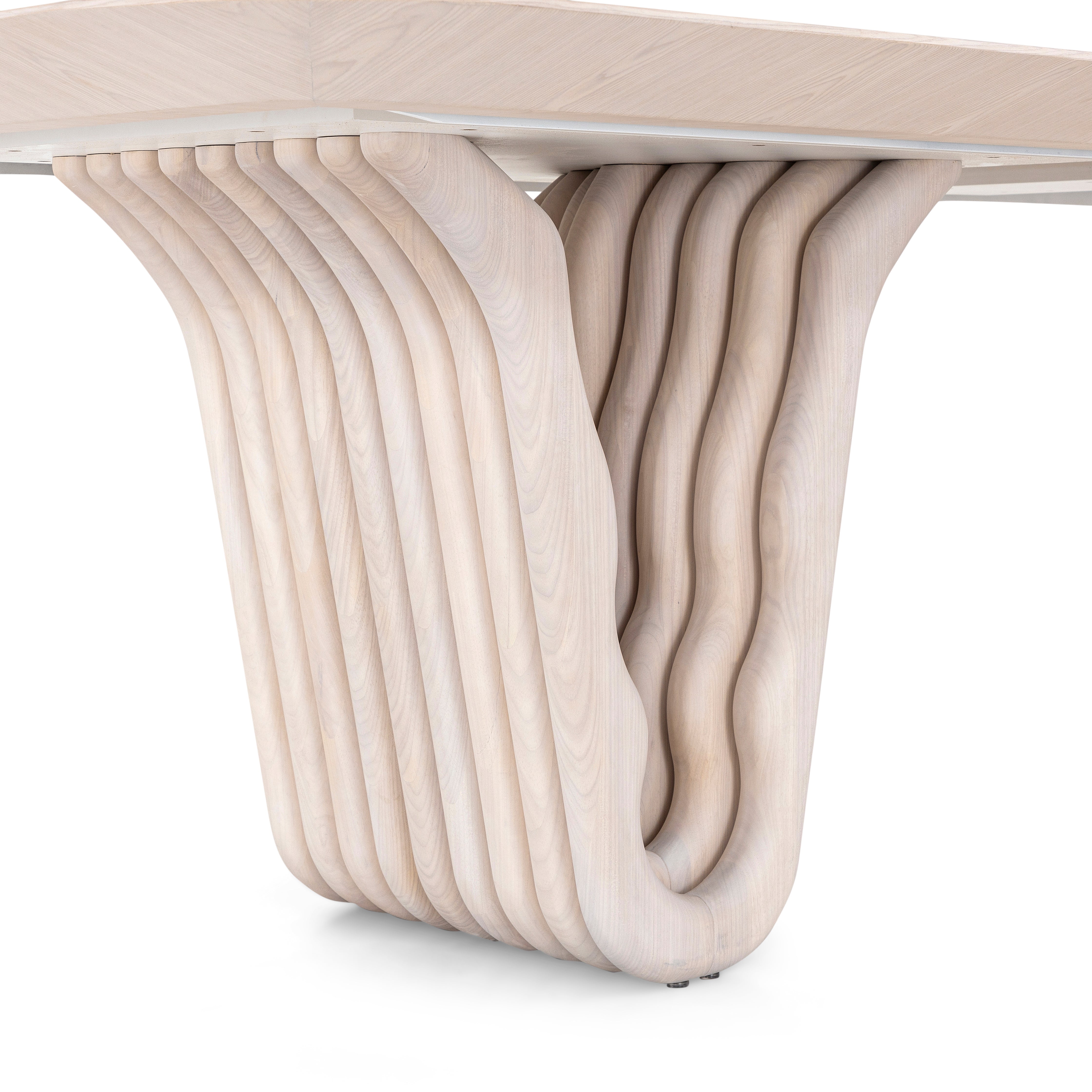 DOLOMITAS Dining Table in 98"