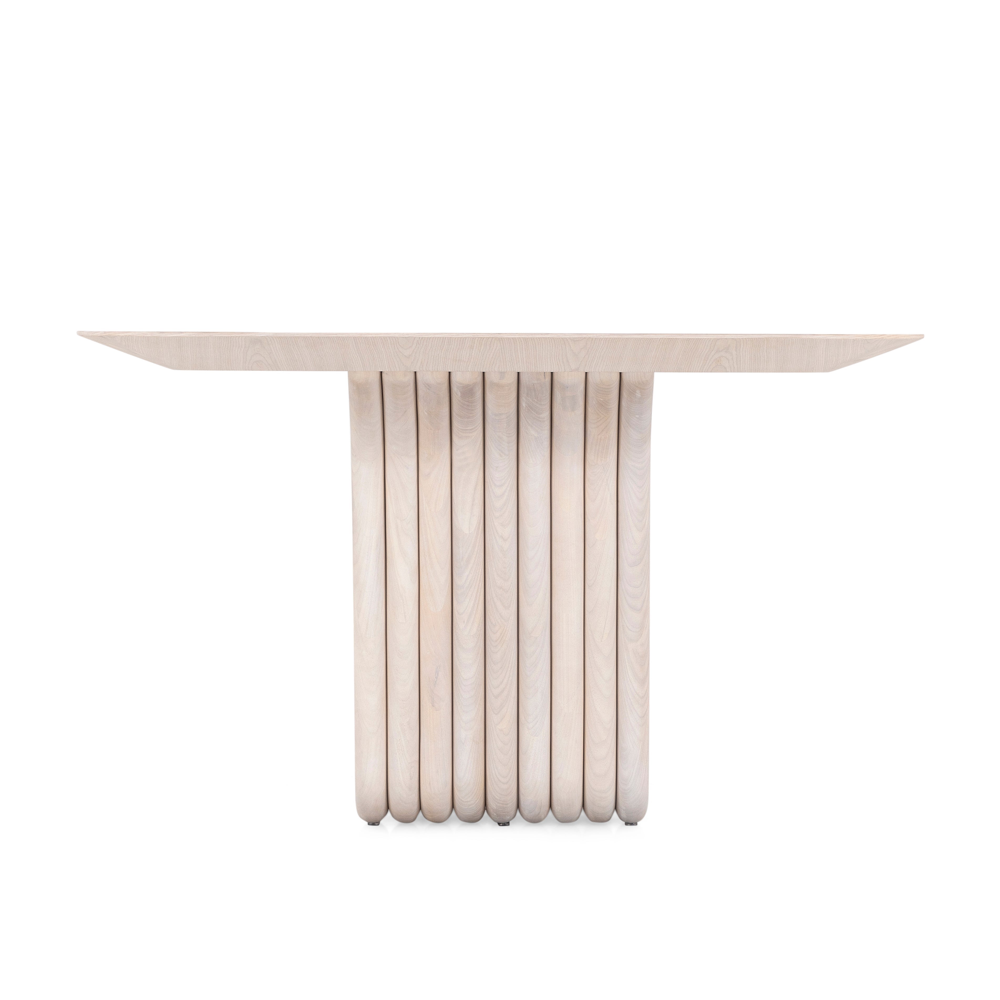DOLOMITAS Dining Table in 137"