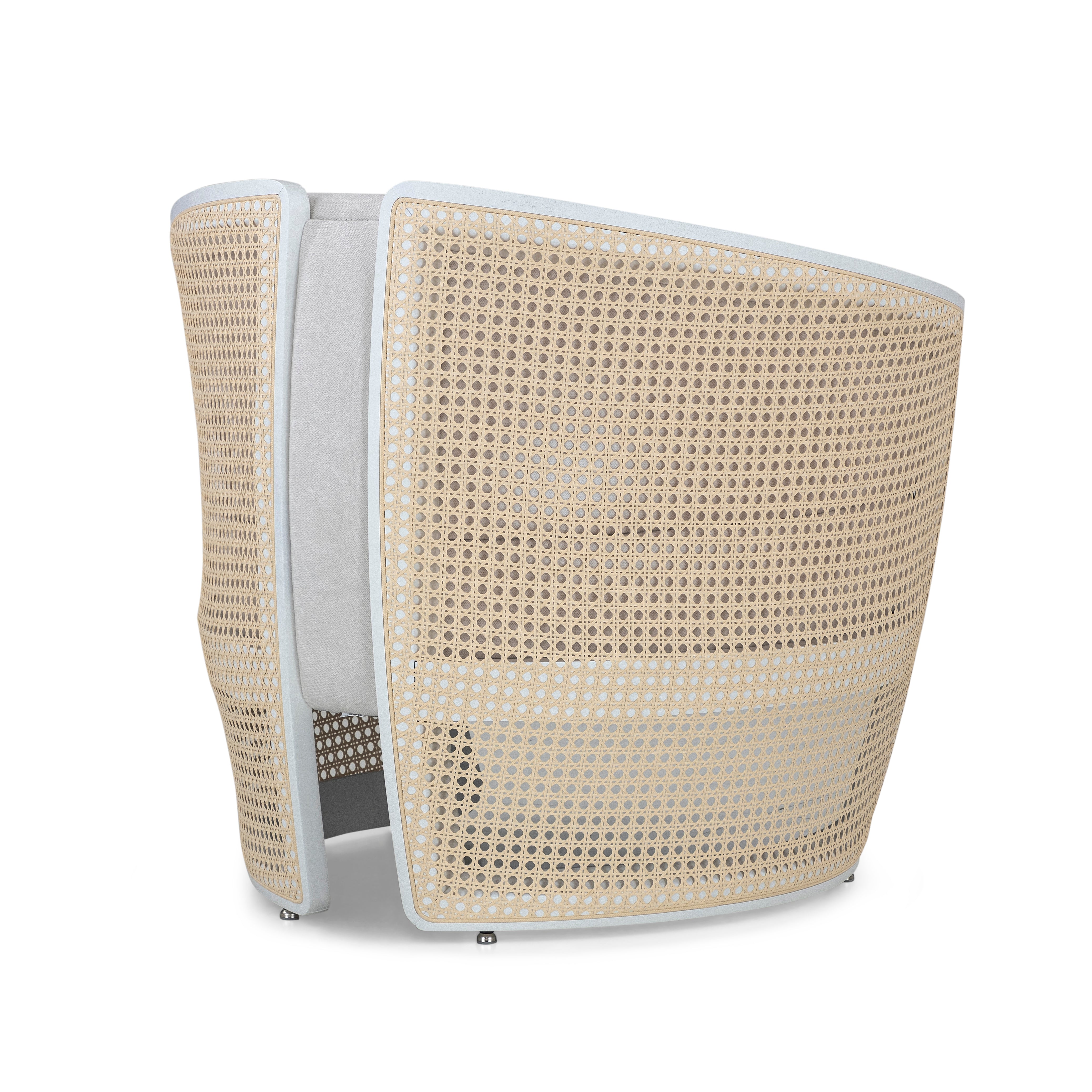 LIRIO Armchair In White and White Fabric