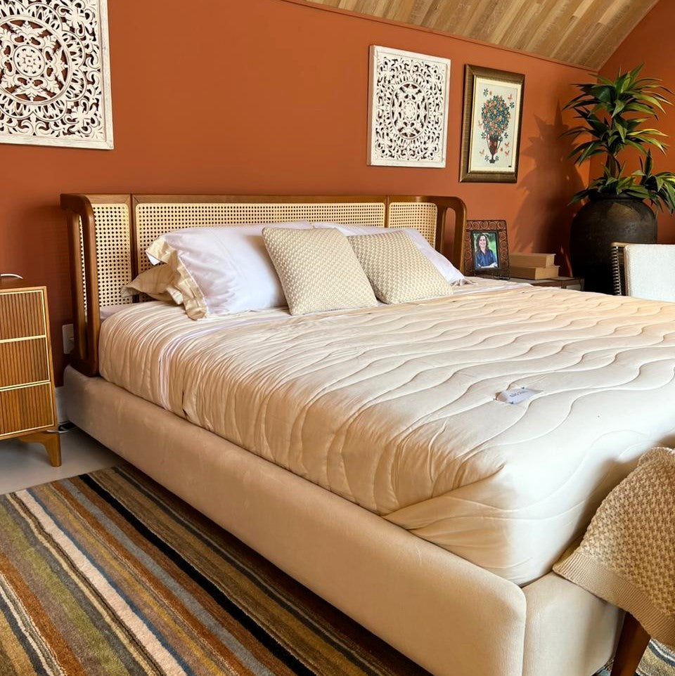 Uultis Contemporary Furniture