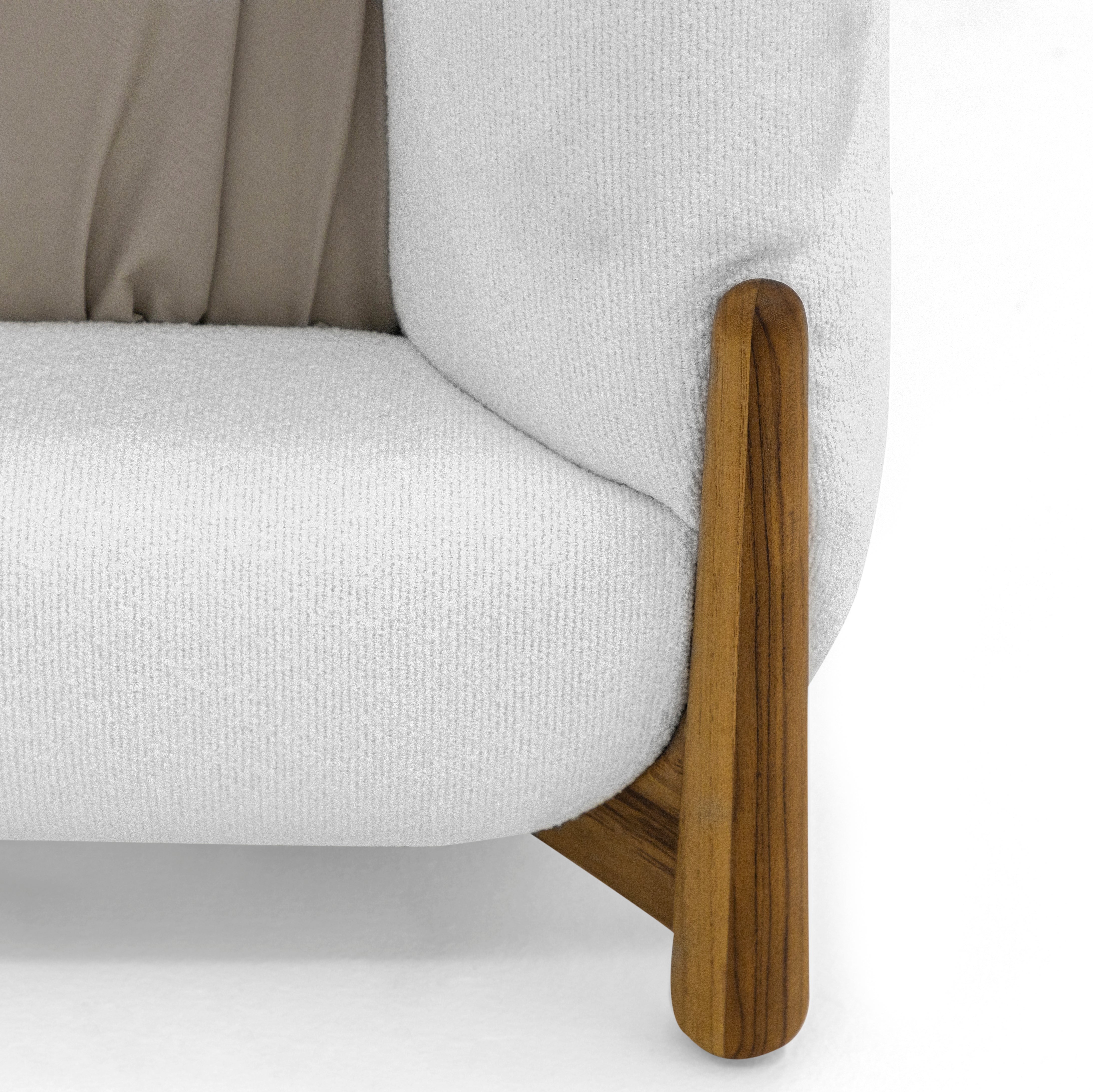 ELBOW Queen Bed in White fabric and Teak finish