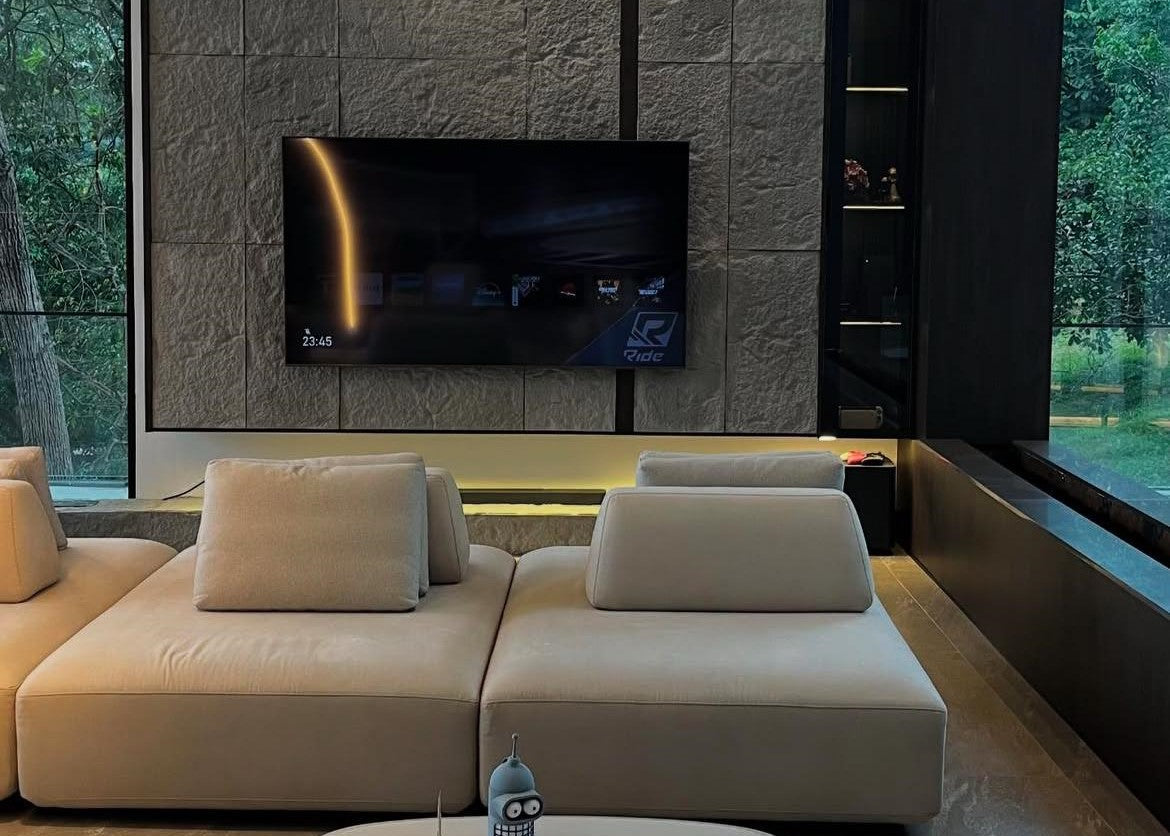 Uultis Contemporary Furniture