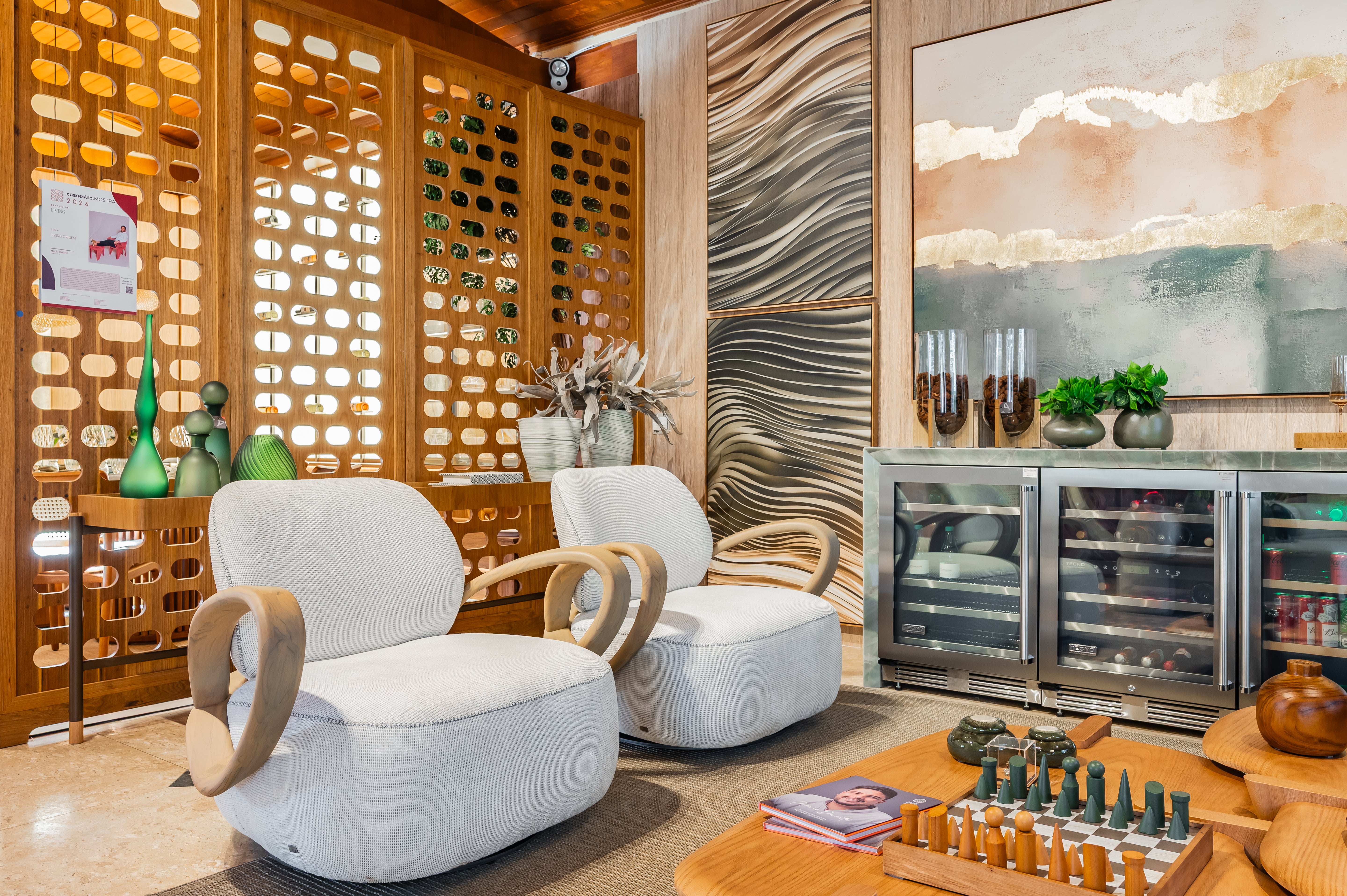 Uultis Contemporary Furniture