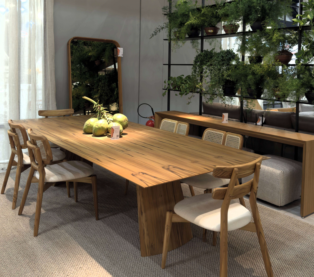 Uultis Contemporary Furniture