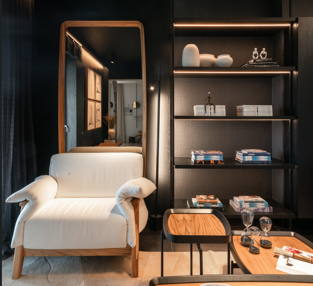 Uultis Contemporary Furniture