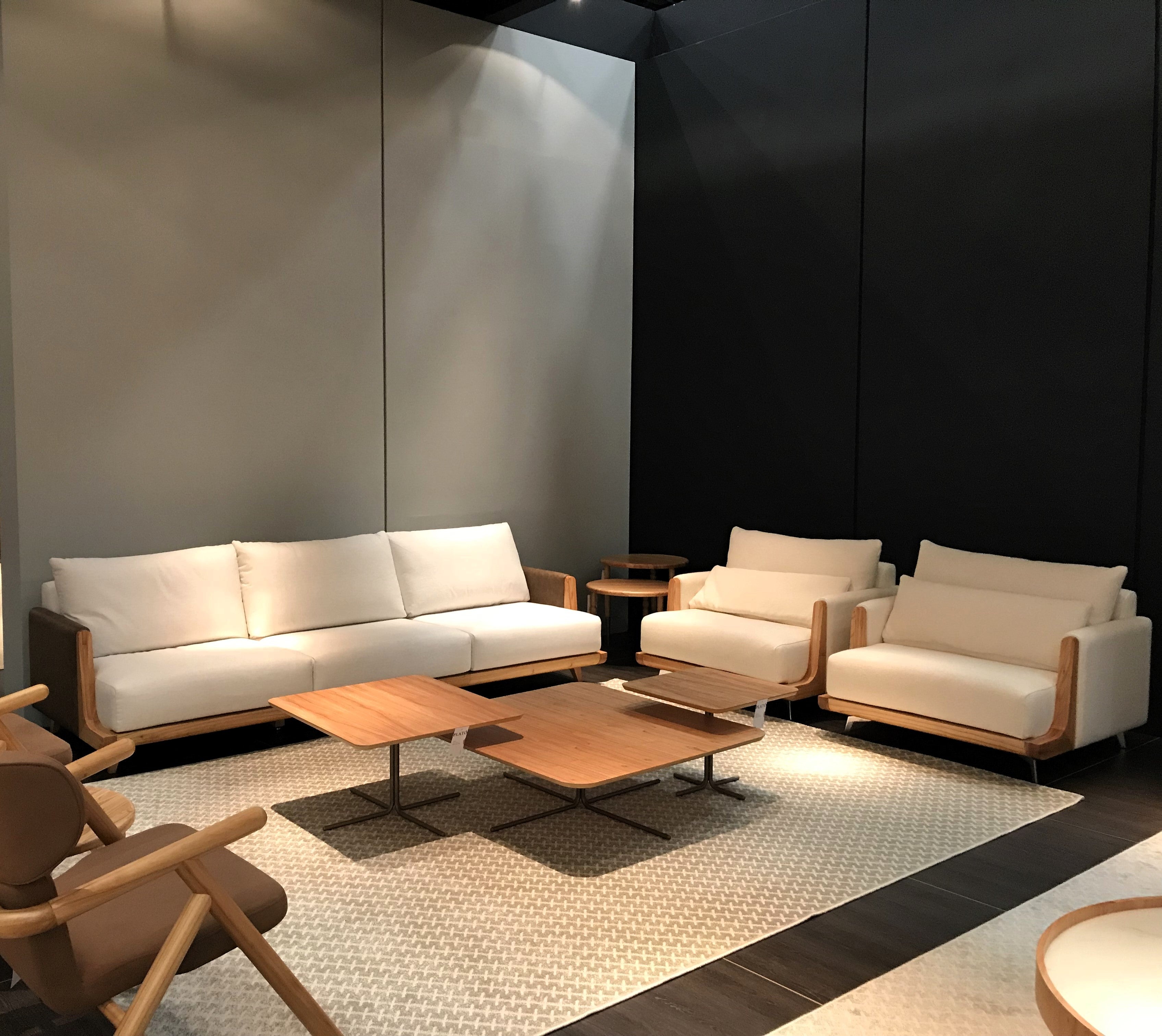 Uultis Contemporary Furniture
