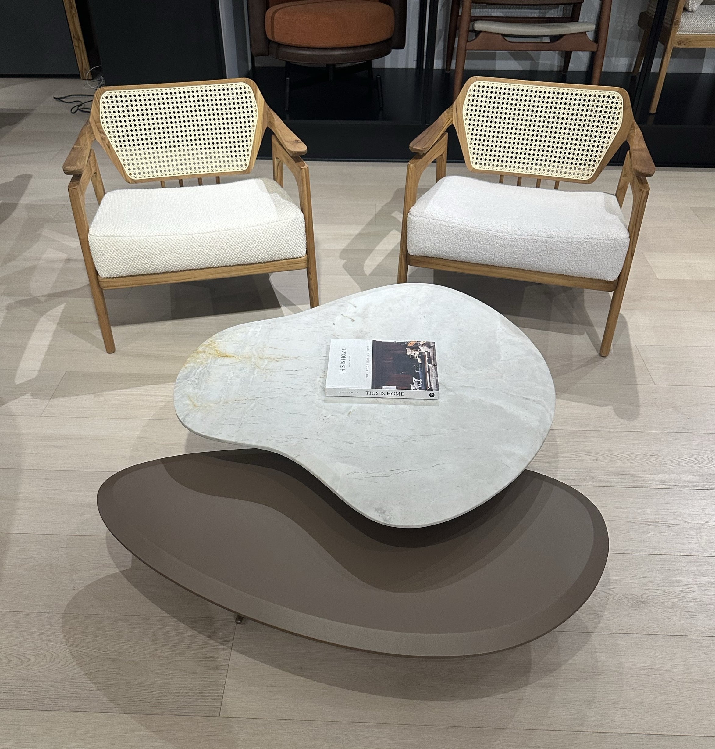 Uultis Contemporary Furniture