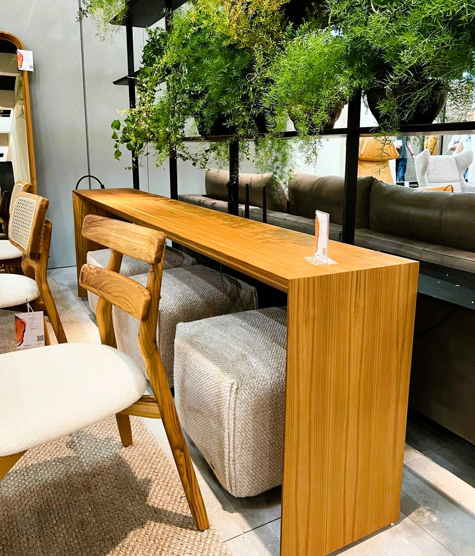 Uultis Contemporary Furniture