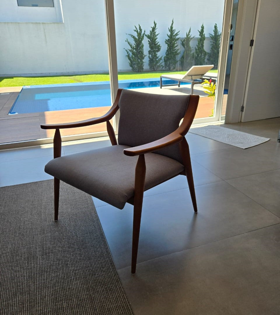 Uultis Contemporary Furniture