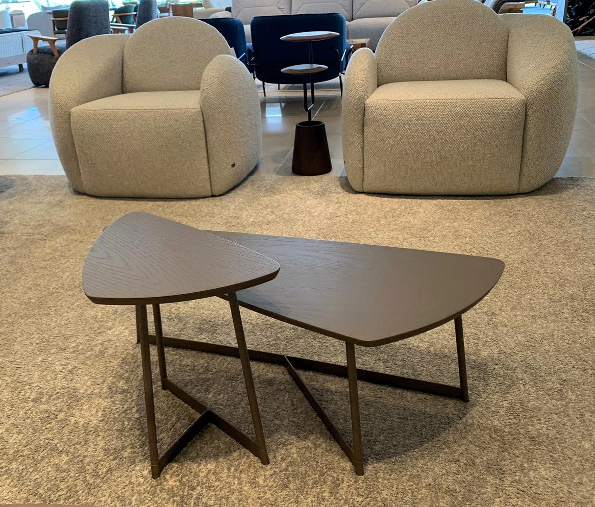Uultis Contemporary Furniture