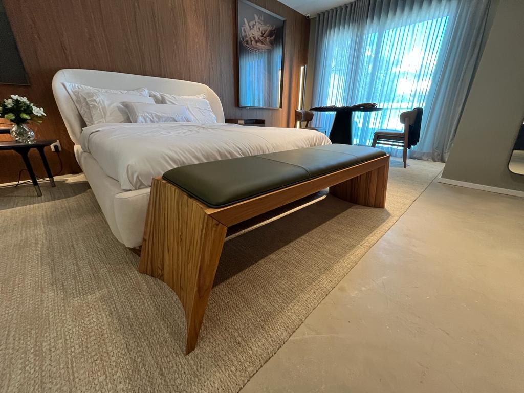 Uultis Contemporary Furniture