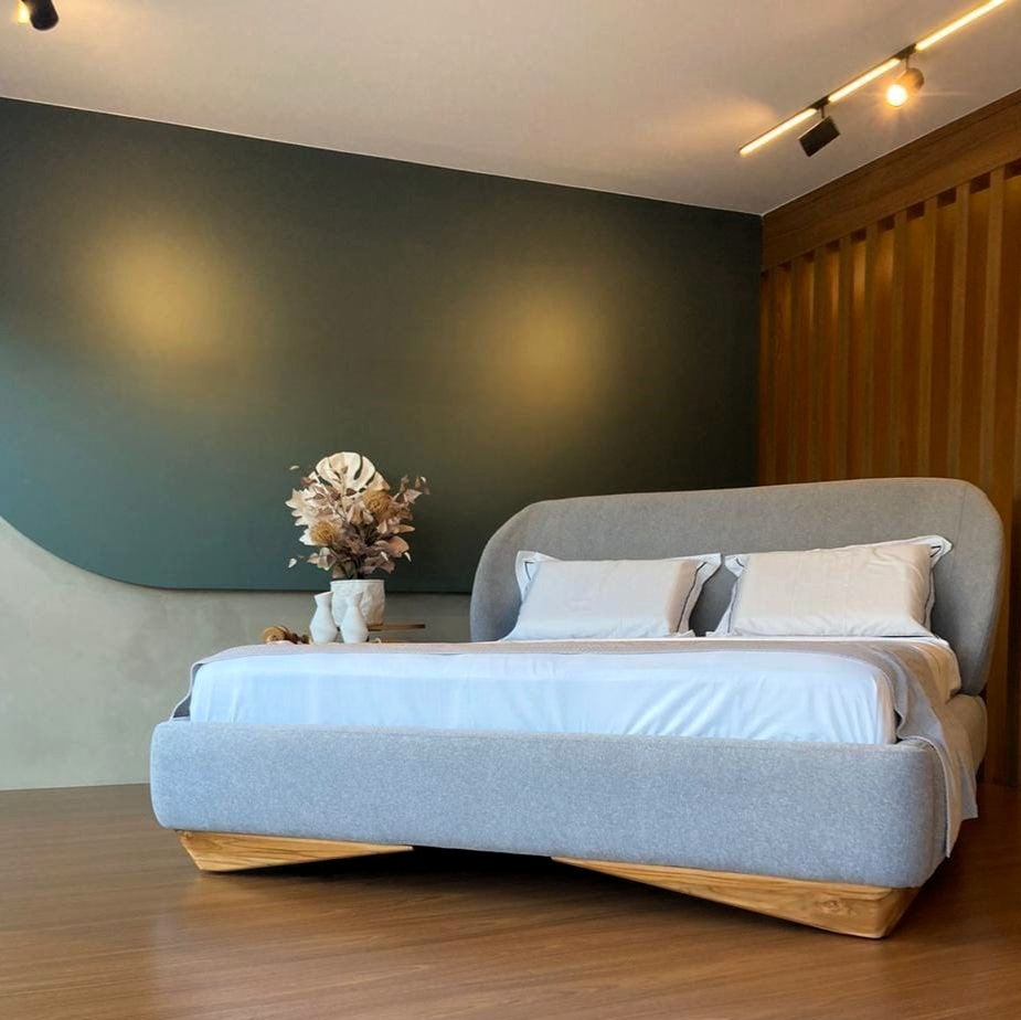 Uultis Contemporary Furniture