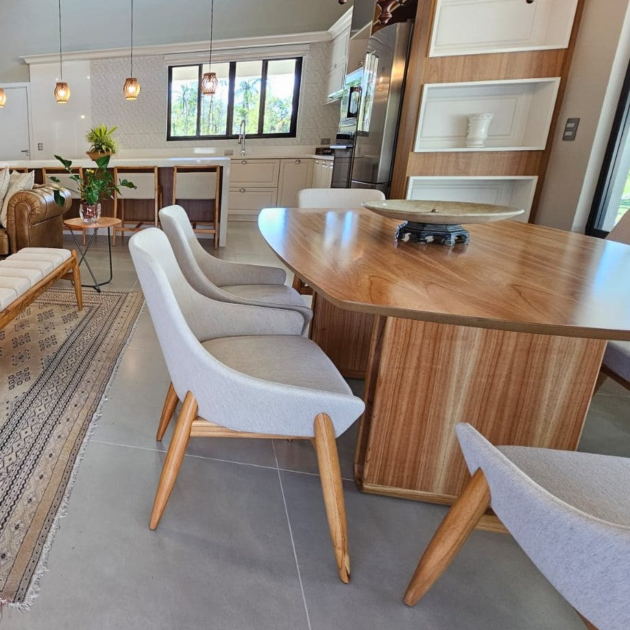 Uultis Contemporary Furniture