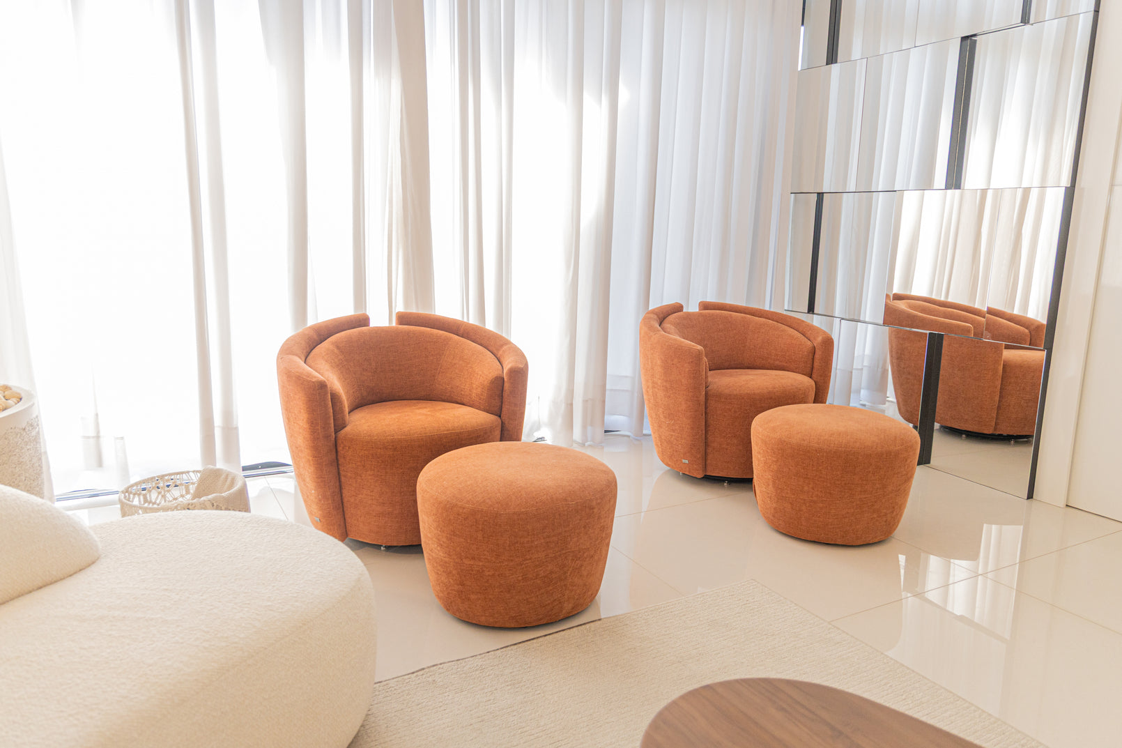 Uultis Contemporary Furniture