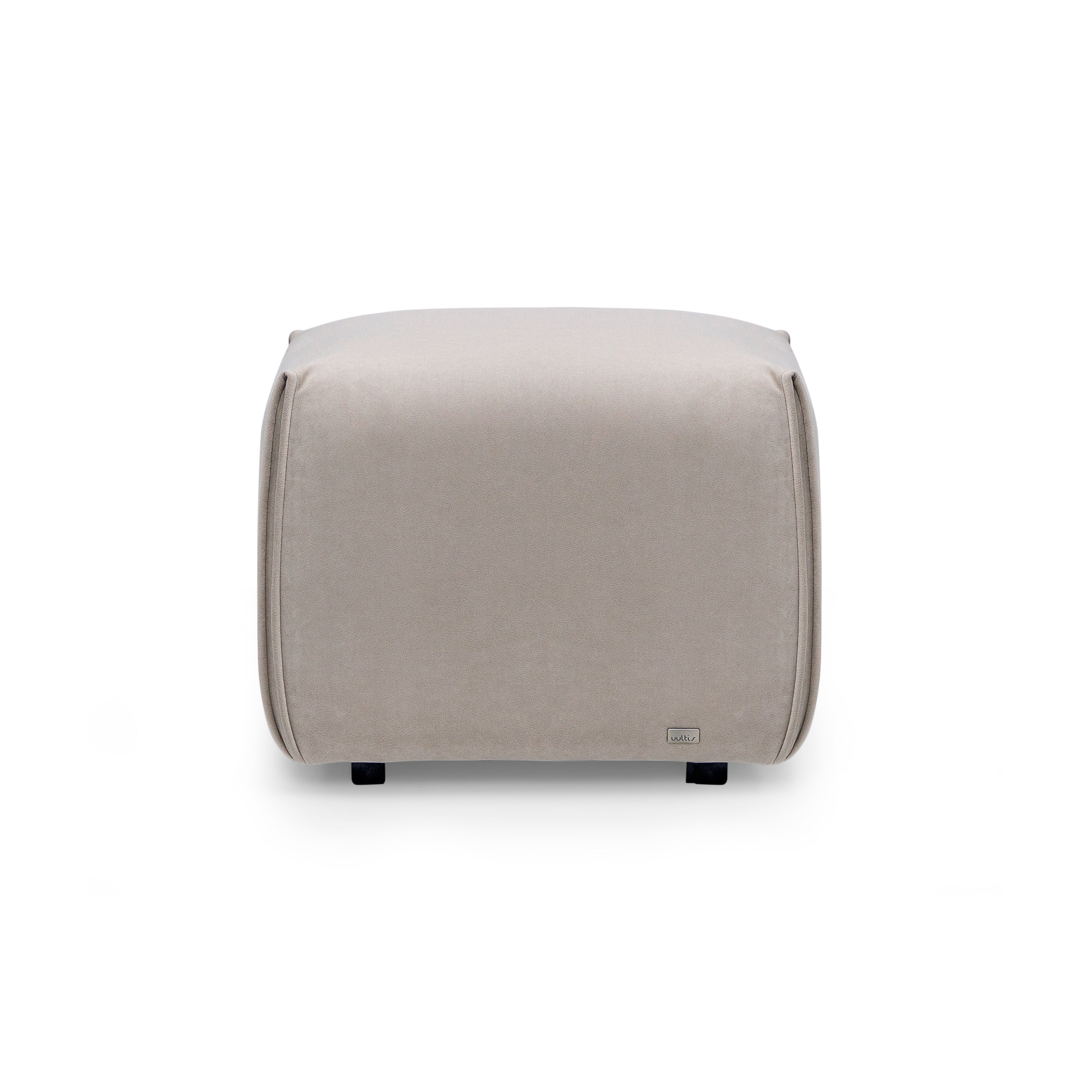 NEW - MH3753 - OTTOMAN (20 x 20 x 17) (Leather)