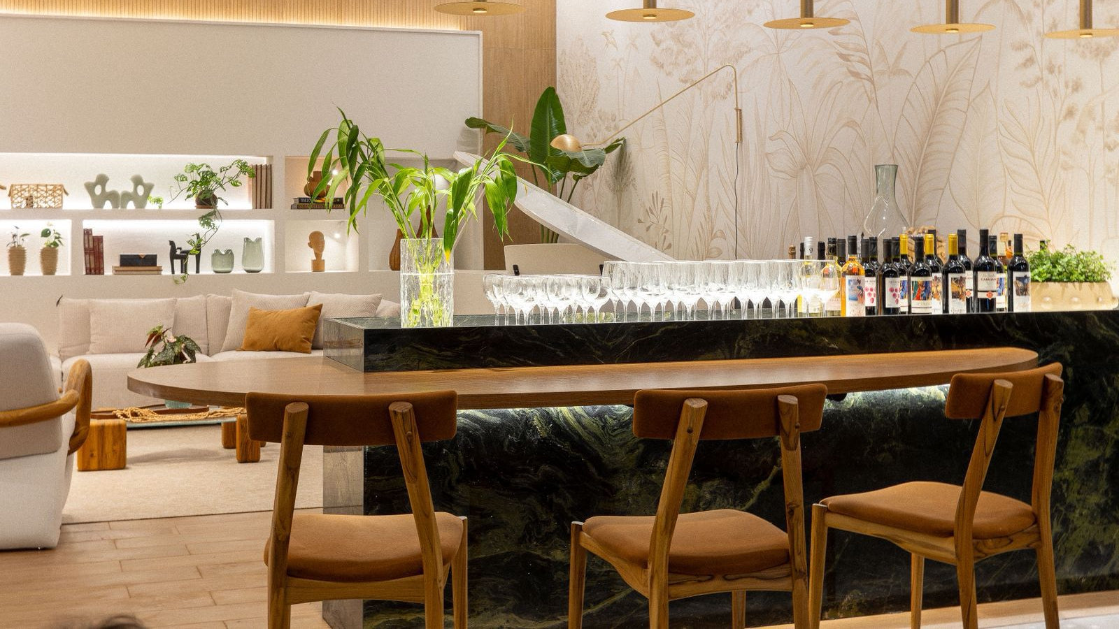 Uultis Contemporary Furniture