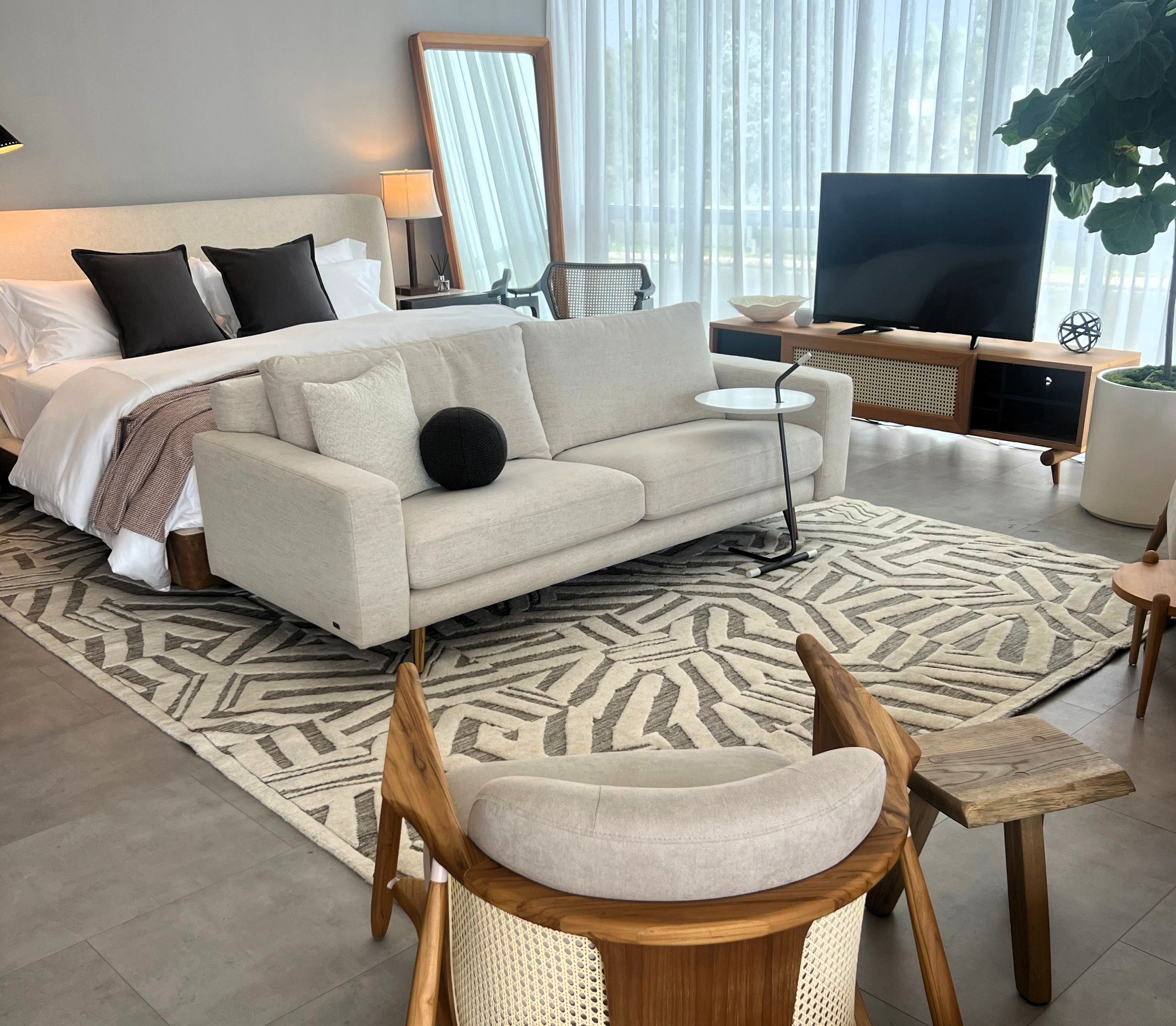Uultis Contemporary Furniture