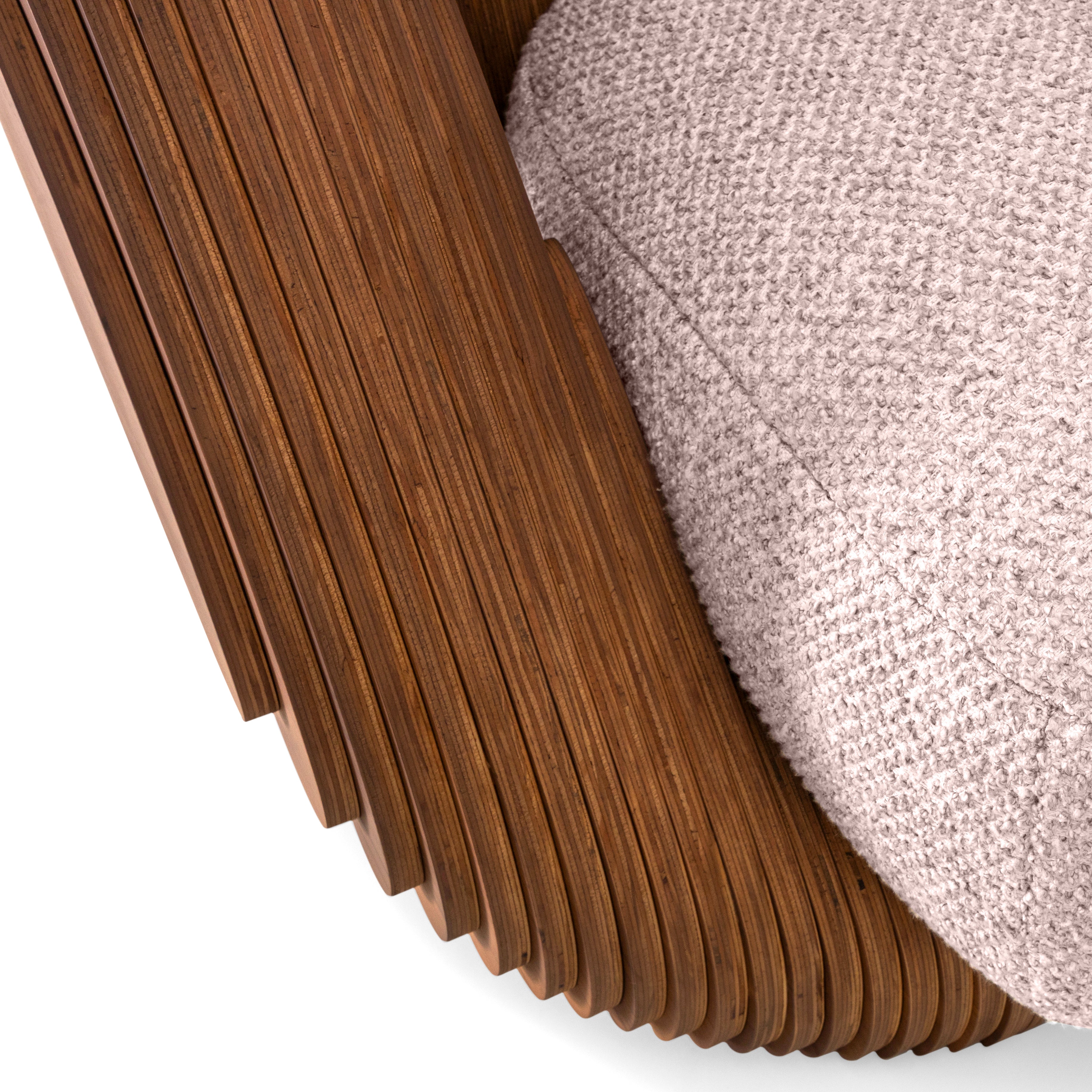 ABBRACCIO Armchair in Walnut and Beige Fabric