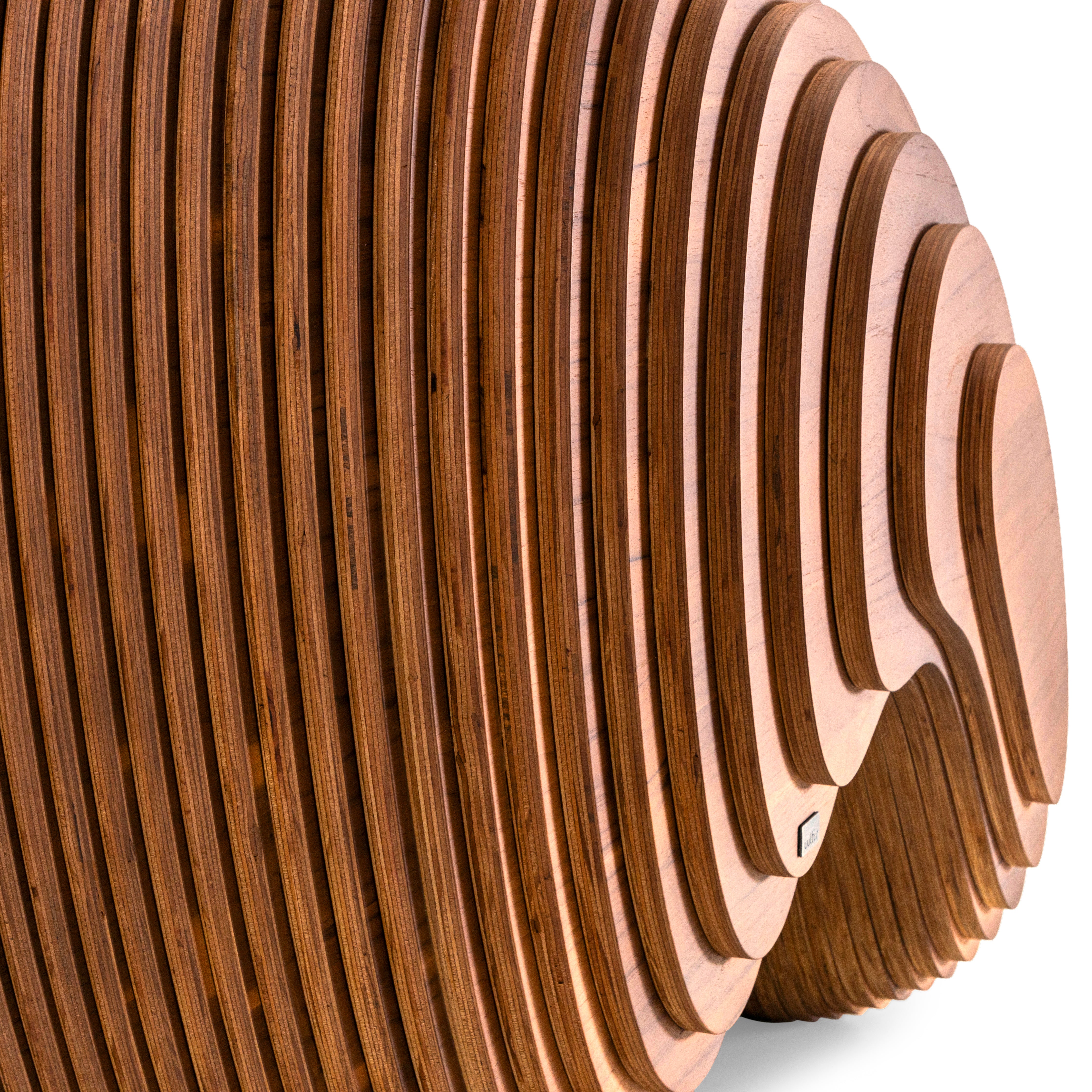 ABBRACCIO Armchair in Walnut and Beige Fabric