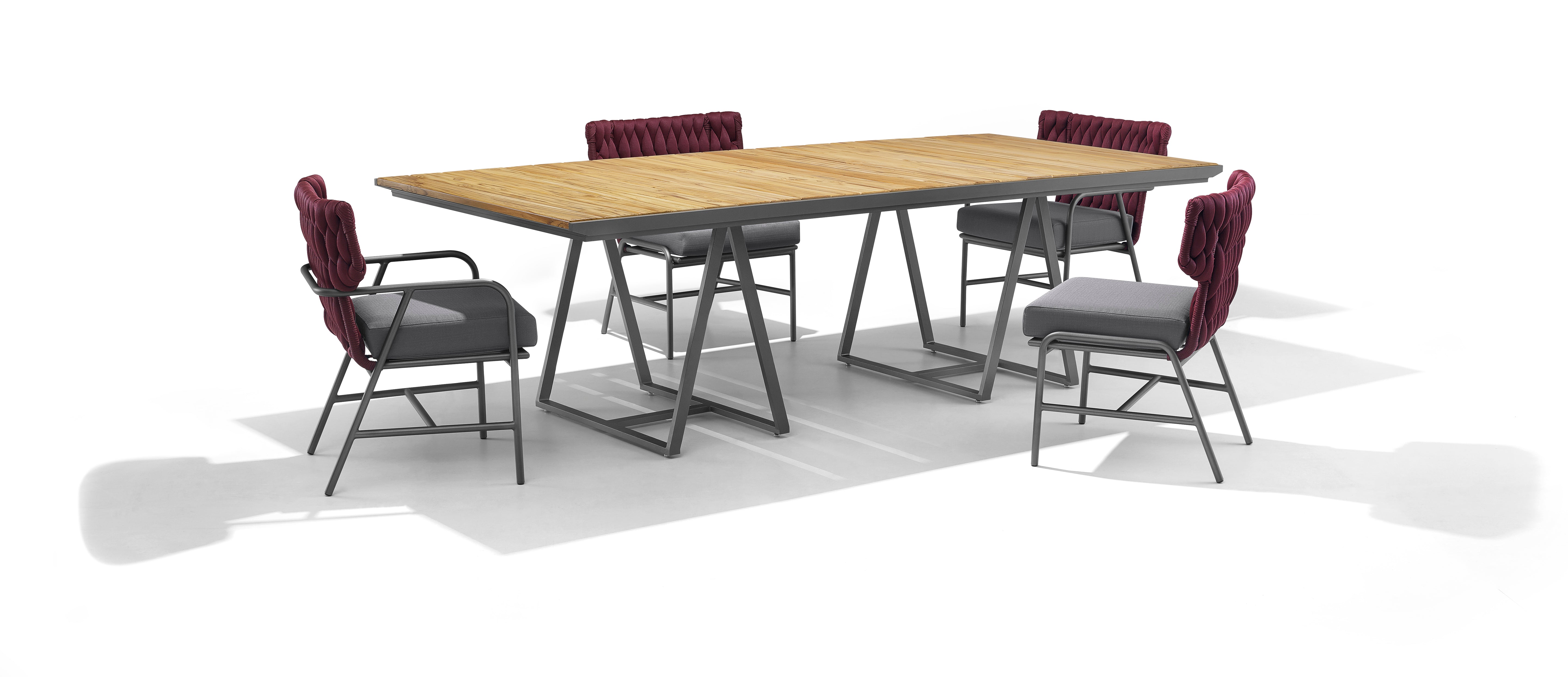 TRENO Outdoor Table in Teak and Chocolate 98"