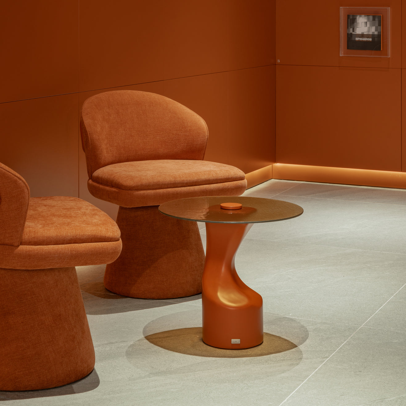 Uultis Contemporary Furniture