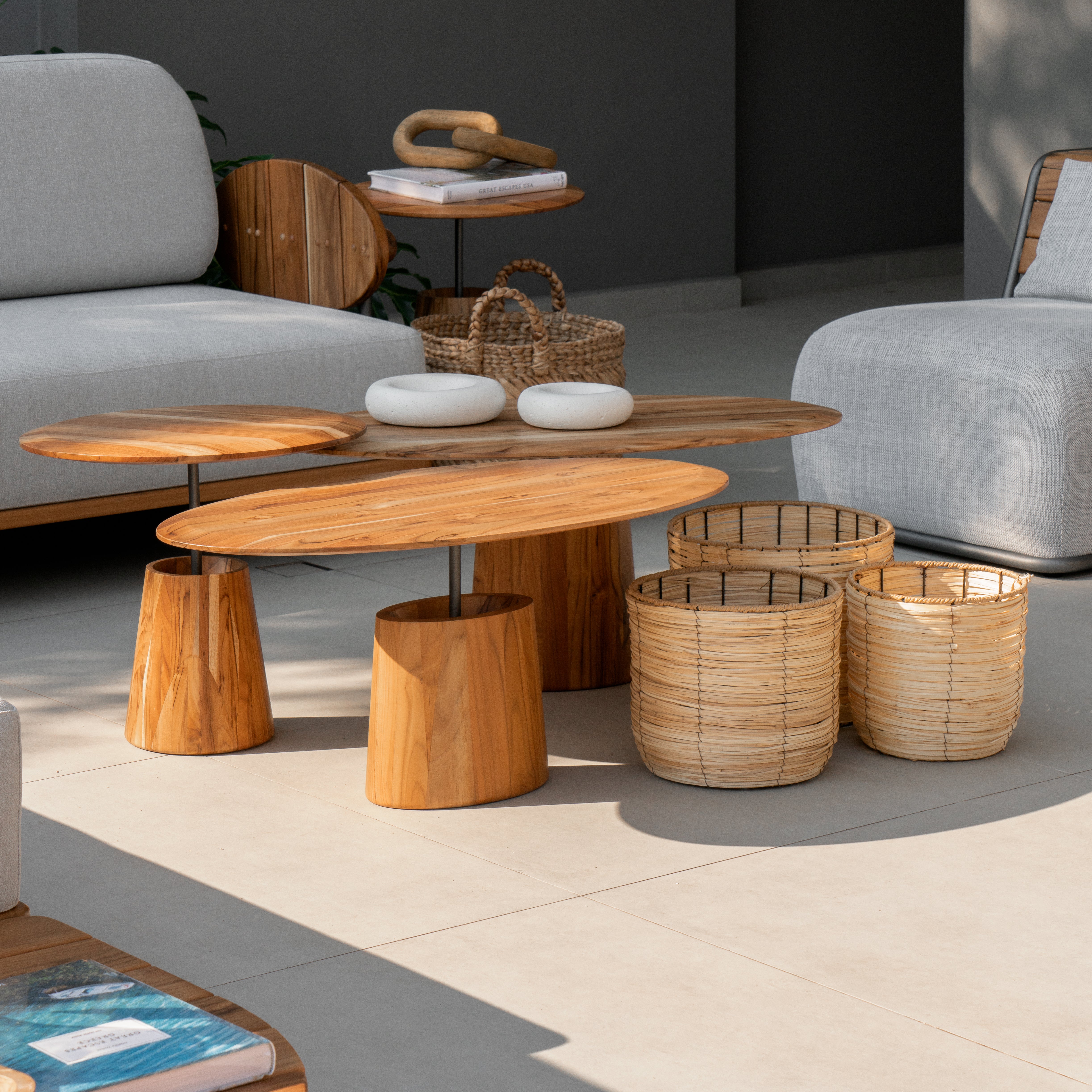 Uultis Contemporary Furniture