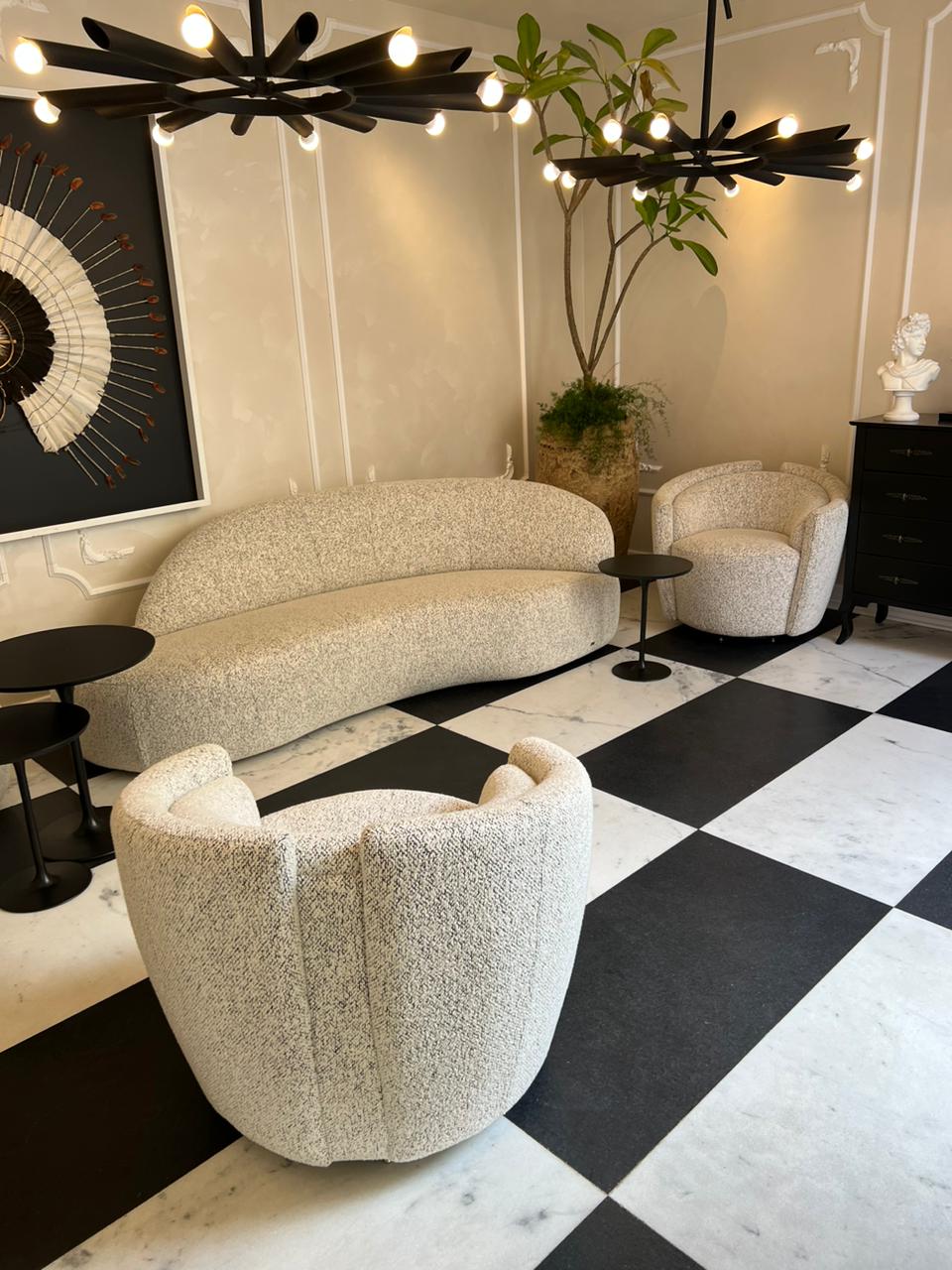 Uultis Contemporary Furniture