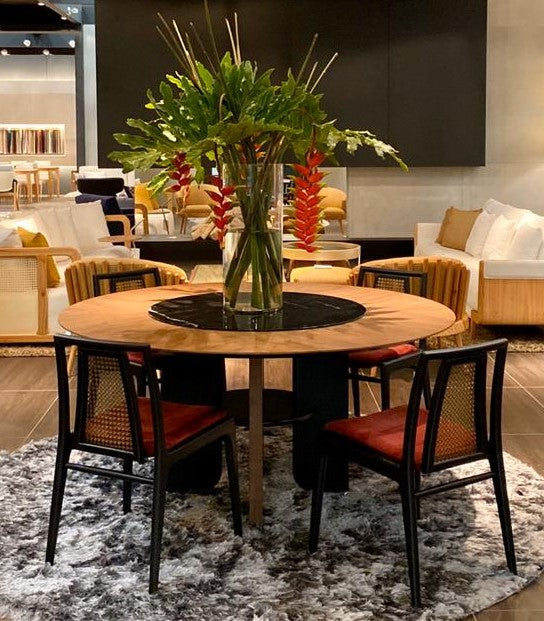 Uultis Contemporary Furniture