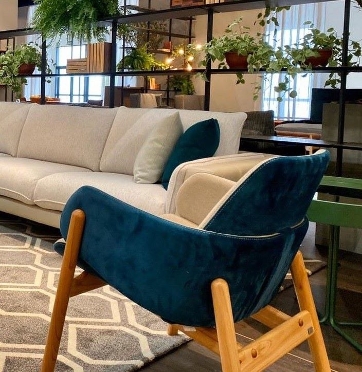 Uultis Contemporary Furniture