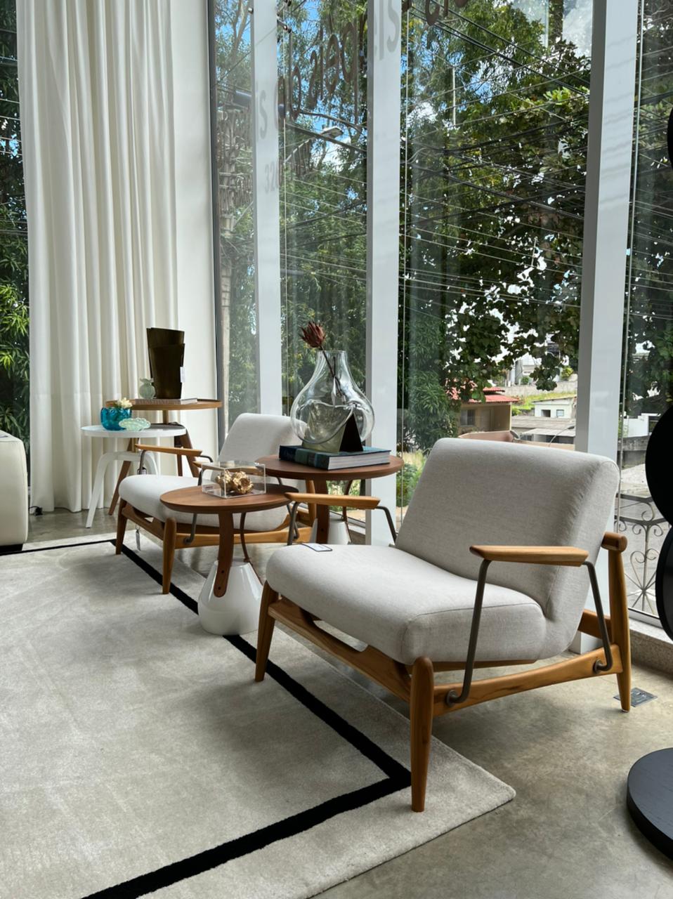 Uultis Contemporary Furniture