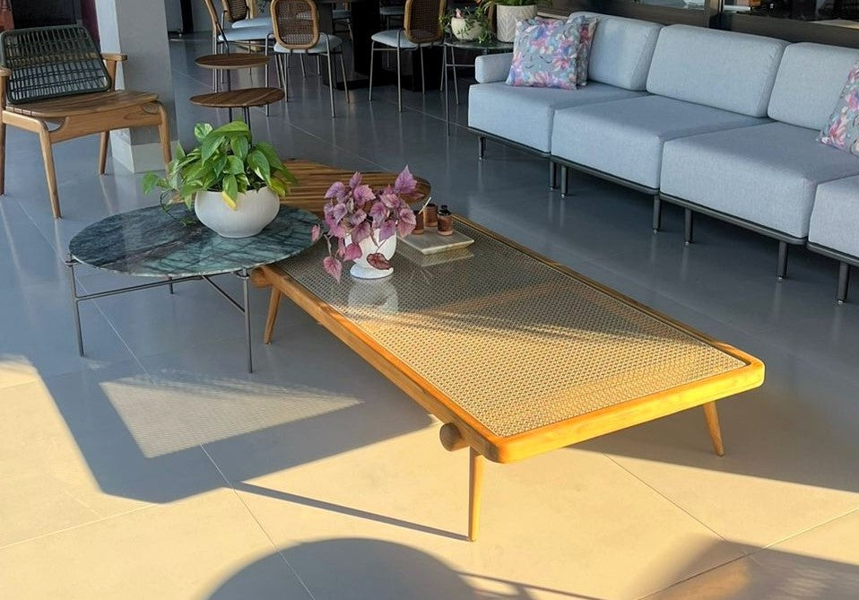 Uultis Contemporary Furniture