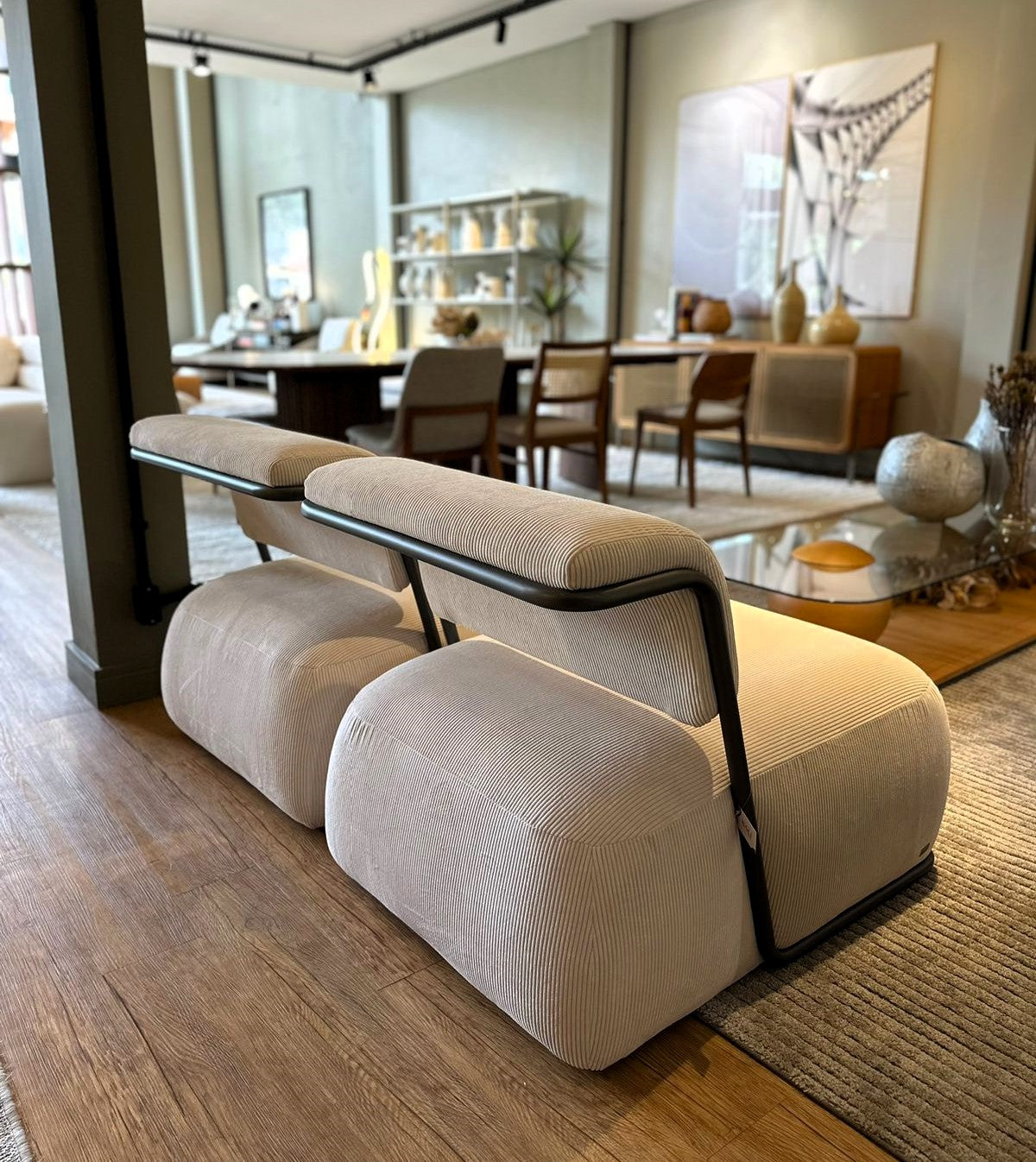 Uultis Contemporary Furniture