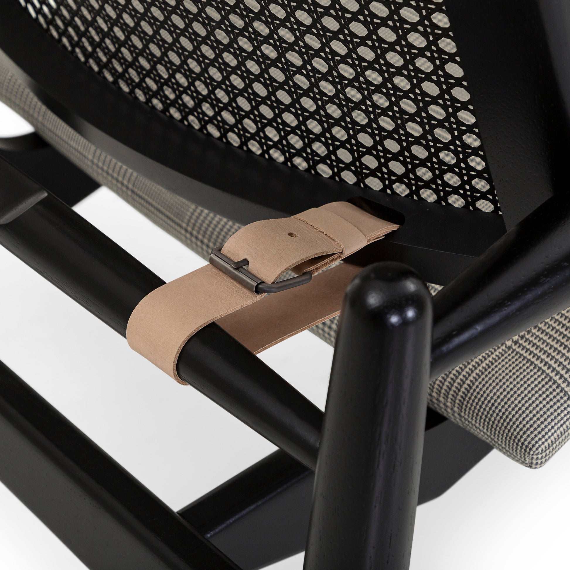 Uultis SOHO Armchair MH3770 077-Black A-2340 Black Cane